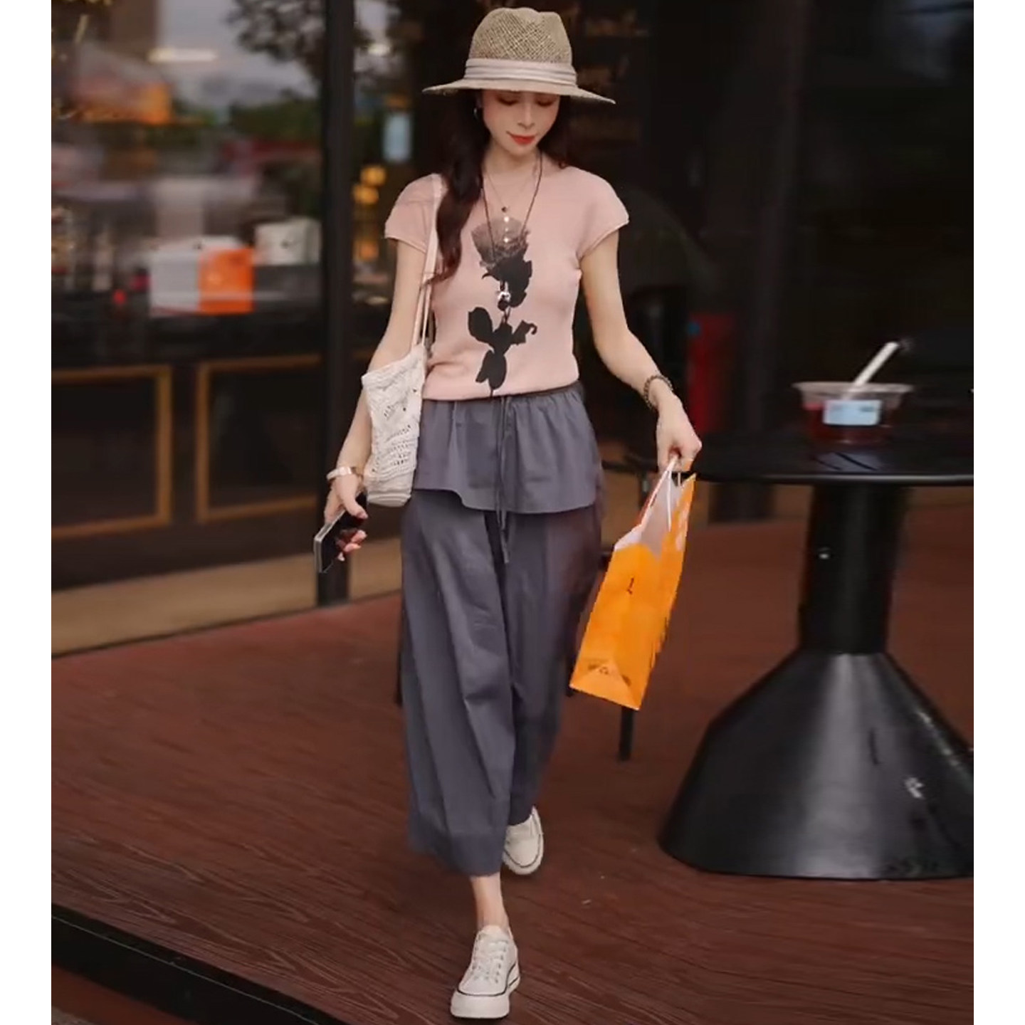 Summer Rose Print Knitted Shor - đánh giá và giá Summer Rose Clothing